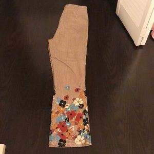 super cute flared jeans with cute design